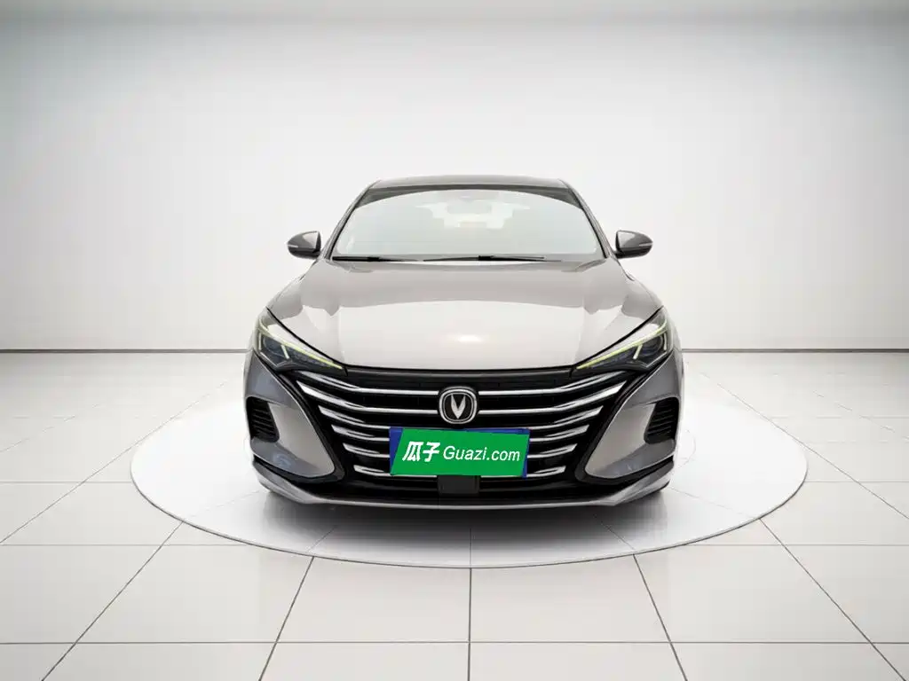 Eado PLUS 1.6 L GDI CVT Luxury
