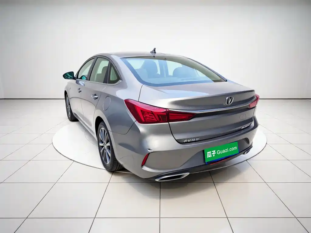 Eado PLUS 1.6 L GDI CVT Luxury