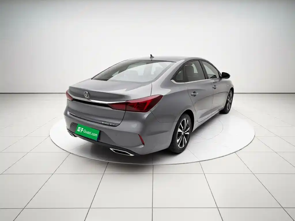 Eado PLUS 1.6 L GDI CVT Luxury