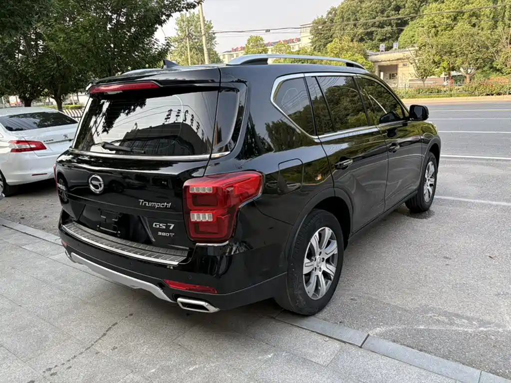 GAC Trumpchi GS7 传祺GS7 2019款 390 T 两驱豪华型