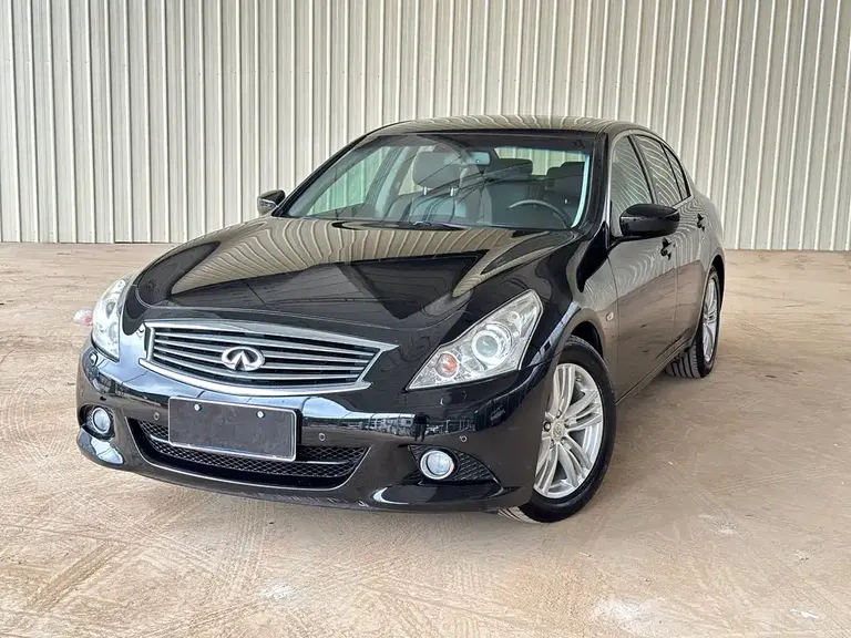 Infiniti G Series G25 Sedan Luxury Sport