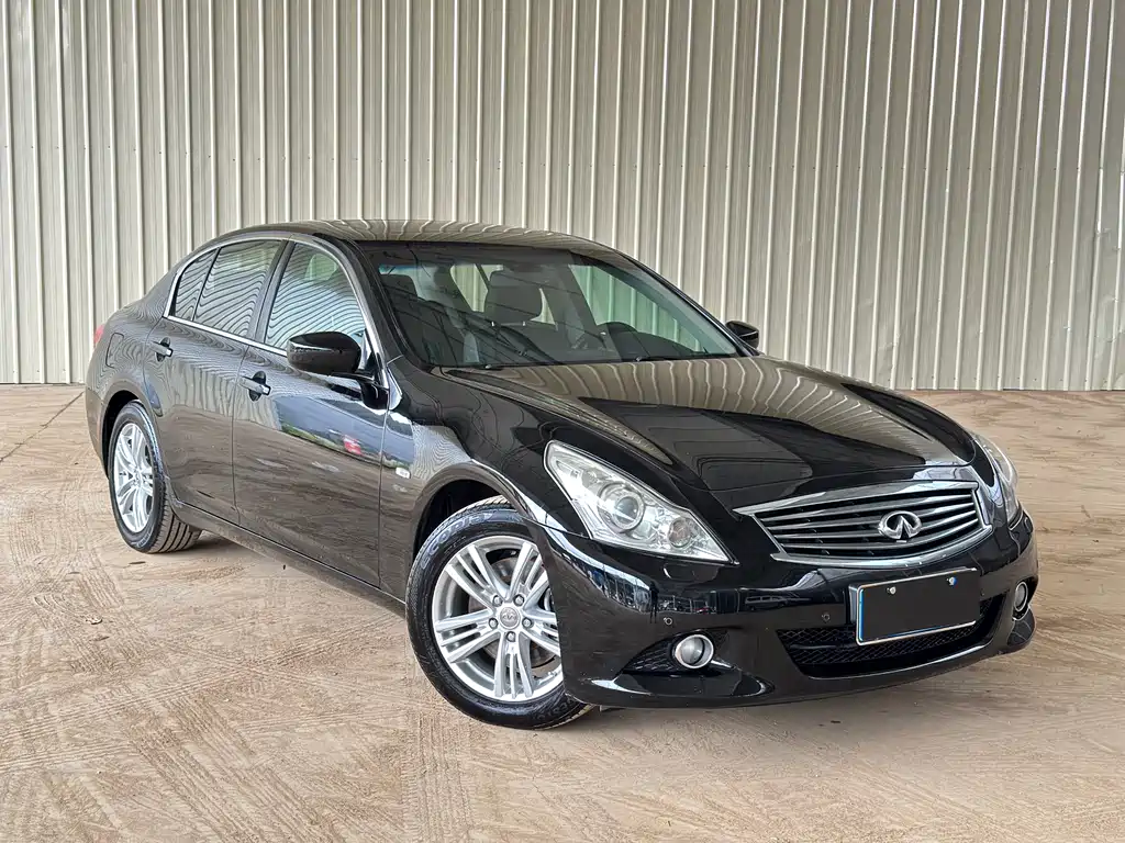 Infiniti G Series G25 Sedan Luxury Sport