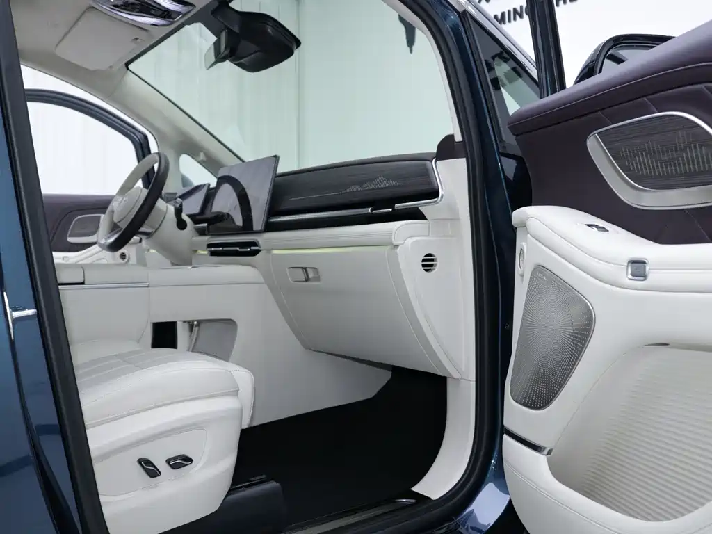 Voyah Dreamer PHEV Qiankun Ultra