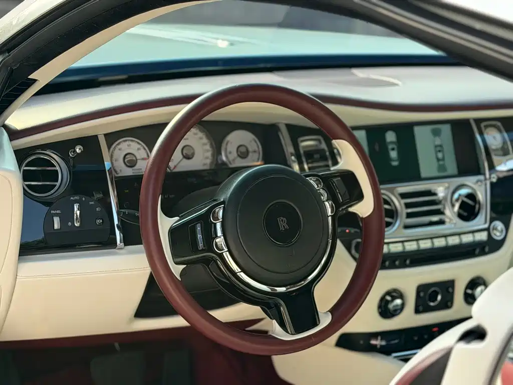 Wraith 6.6 T Black Badge Edition