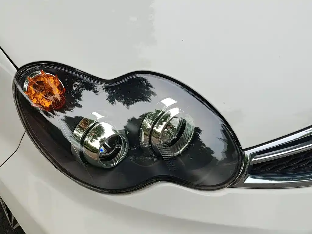BYD F0 1.0 L AMT Xuan Cool