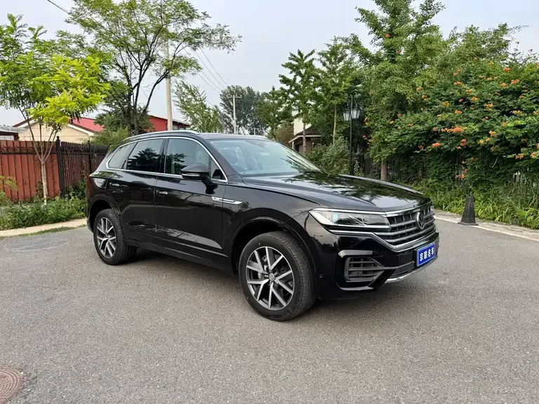 Volkswagen Touareg 3.0 TSI Sharp Edge CN-VI