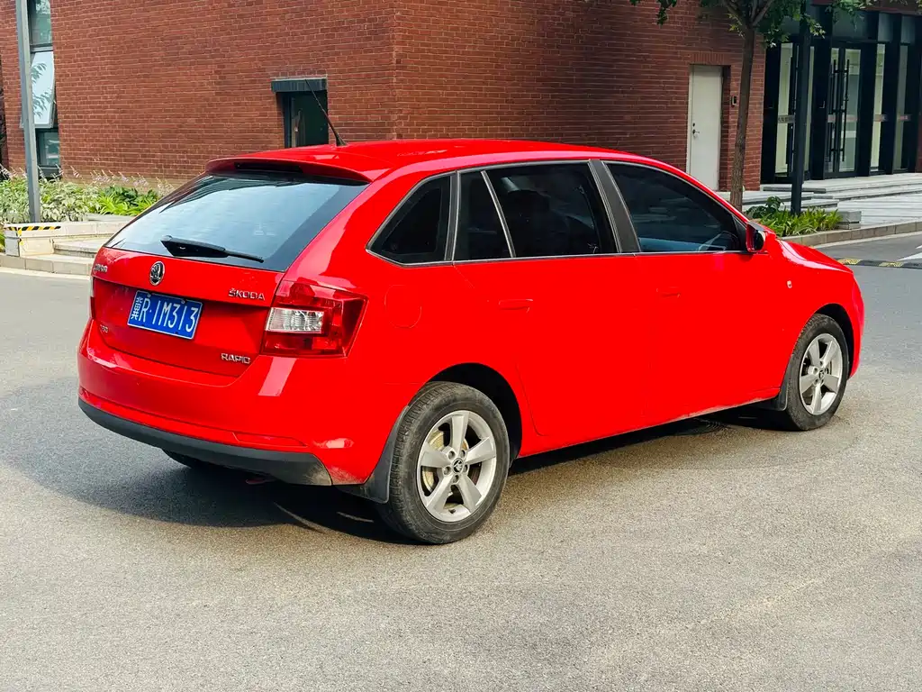 Rapid Spaceback 昕动 2014款 1.6 L 自动悦享版