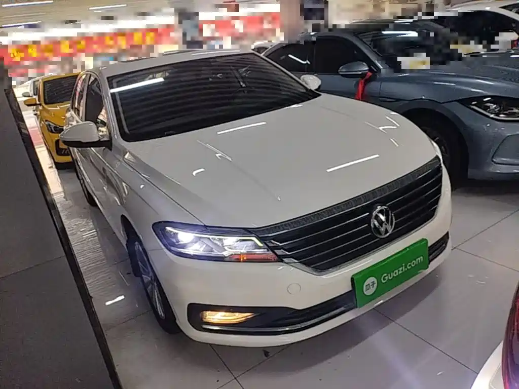Lavida 1.5 L Auto Vision CN-VI