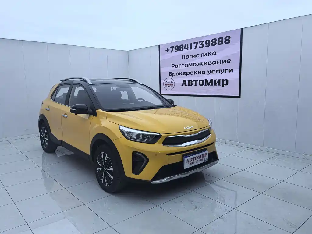 Stonic 1.4 L CVT Fun Enjoyment Sunroof