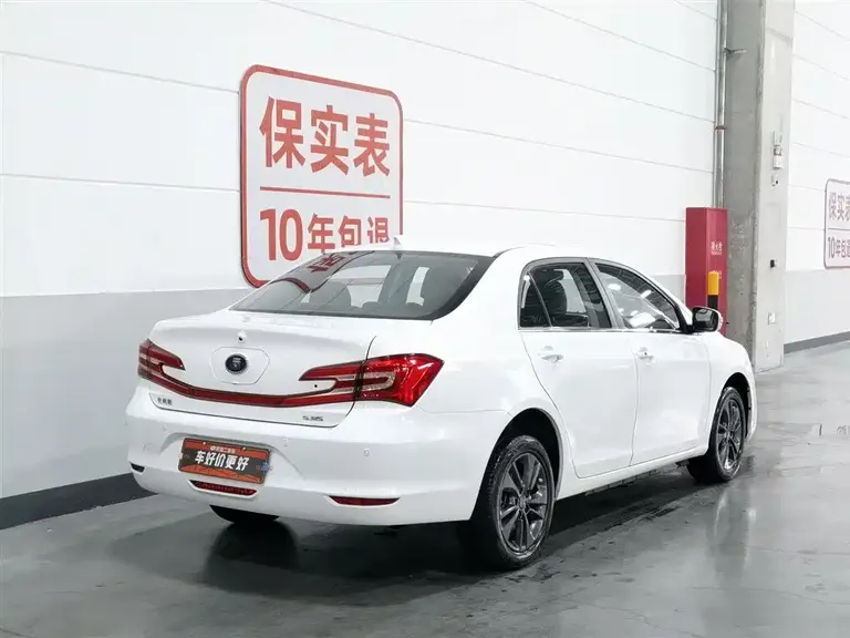 BYD Qin NEV 秦新能源 2018款 1.5 T 智联尊贵型