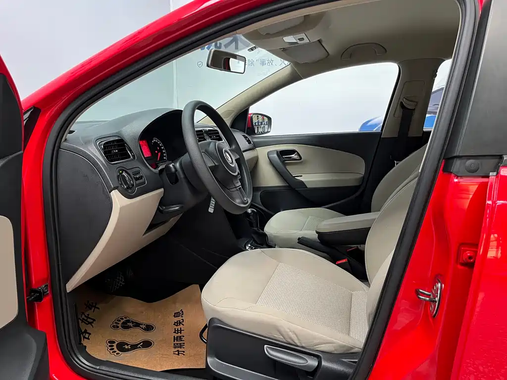 Polo 1.4 L Auto Comfort