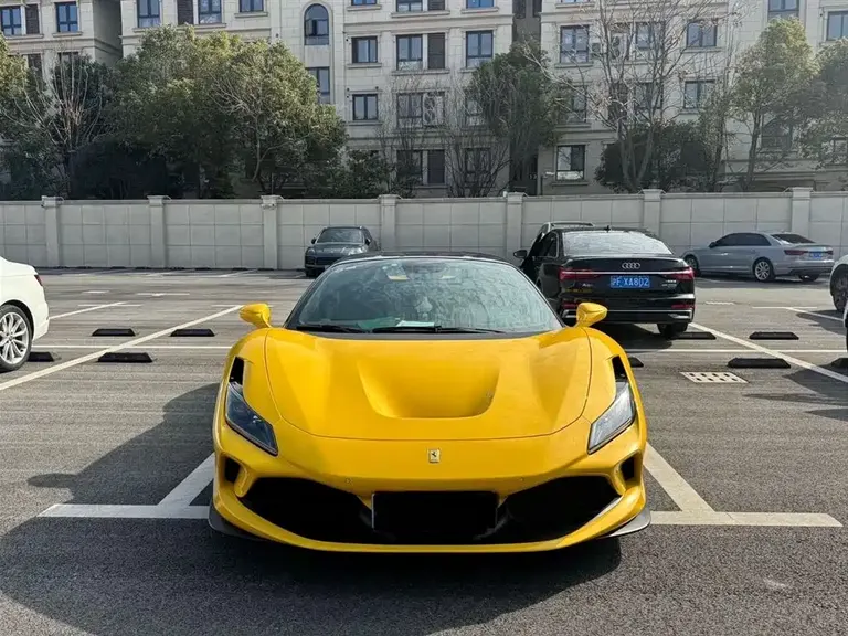 Ferrari F8 Tributo 3.9 T V8