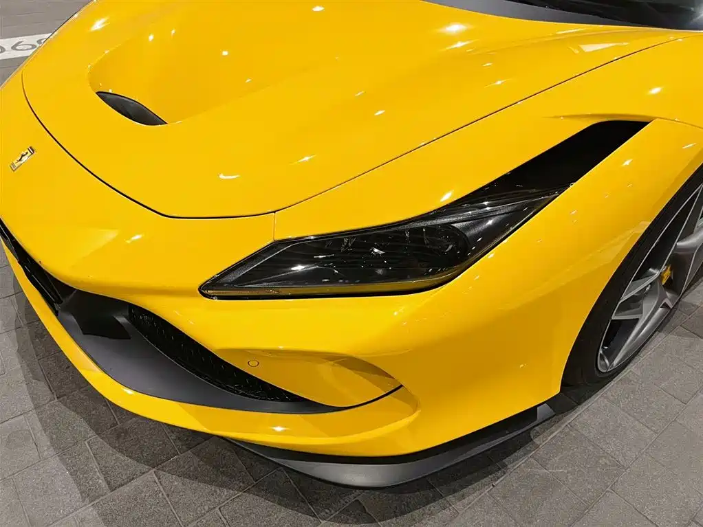 Ferrari F8 Tributo 3.9 T V8