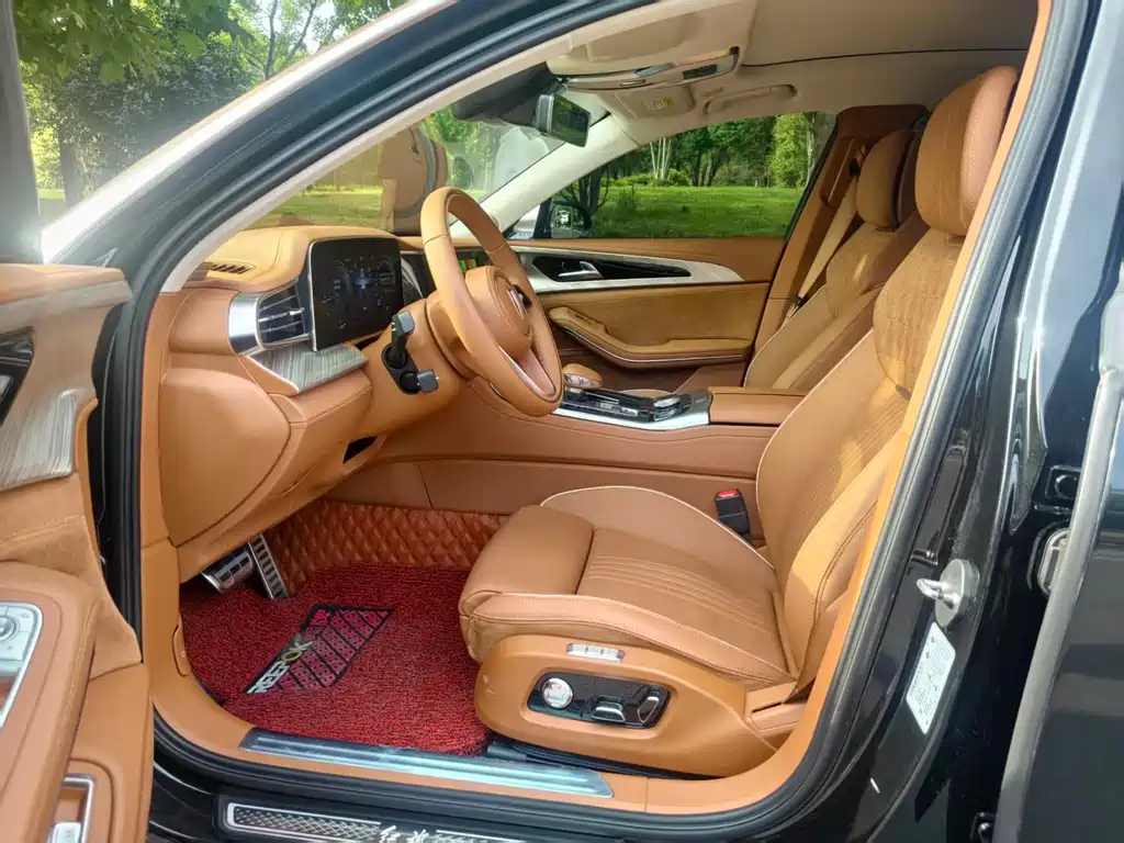 Hongqi H9 2.0 T Connected Flagship