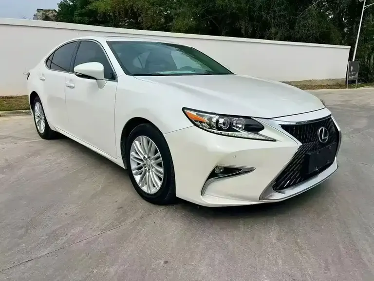 Lexus ES 200 Elite