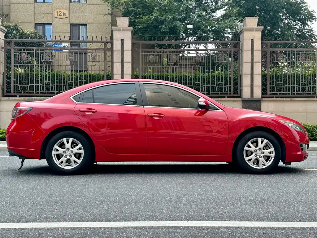 Mazda6 Ruiyi 2.0 L Auto Luxury