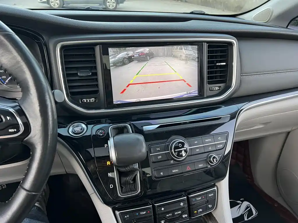 GAC Trumpchi M8 320 T Distinguished