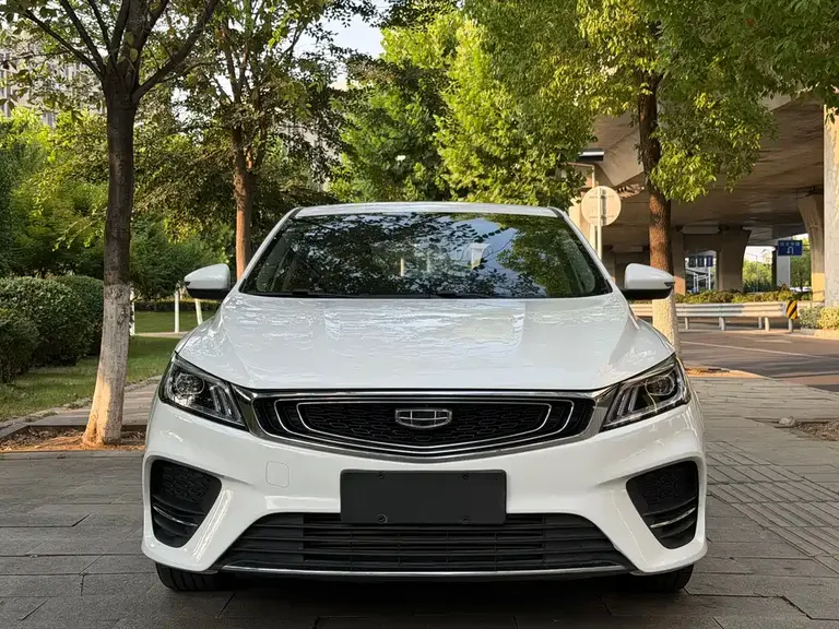 Geely Binrui 200 T DCT Colorful