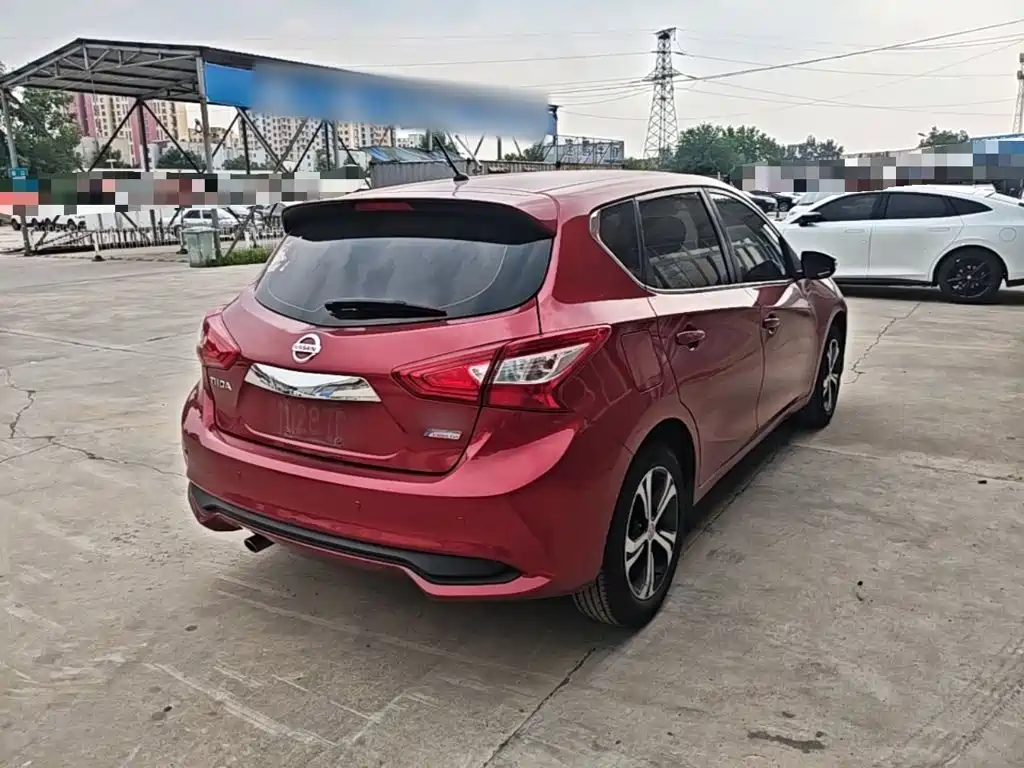 Tiida 1.6 L CVT Smart Travel CN-VI