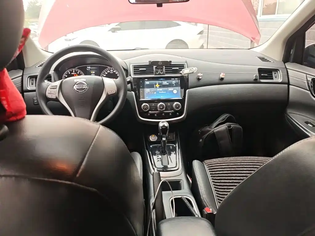 Tiida 1.6 L CVT Smart Travel CN-VI
