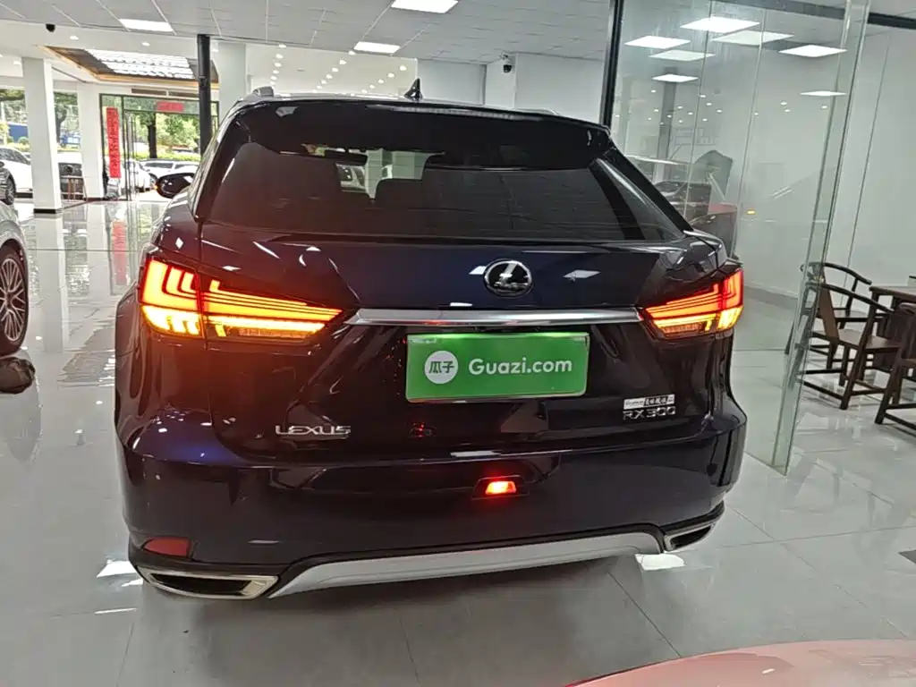Lexus RX Facelift 300 2 WD Elite