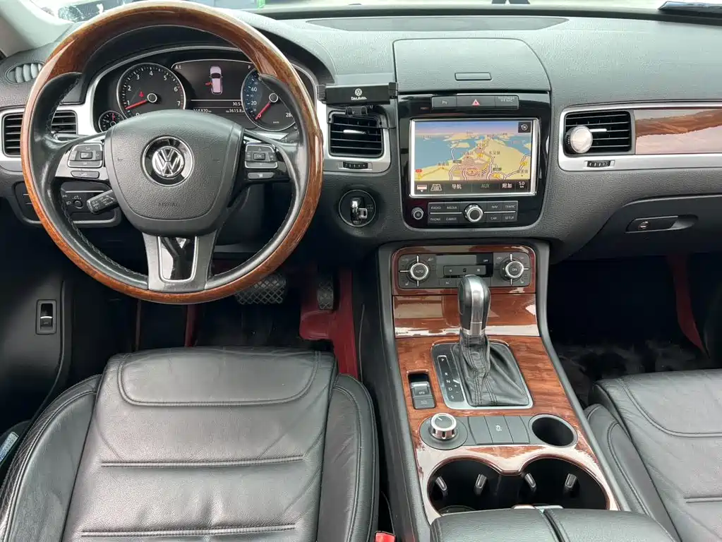 Touareg 3.0 TSI Standard Config