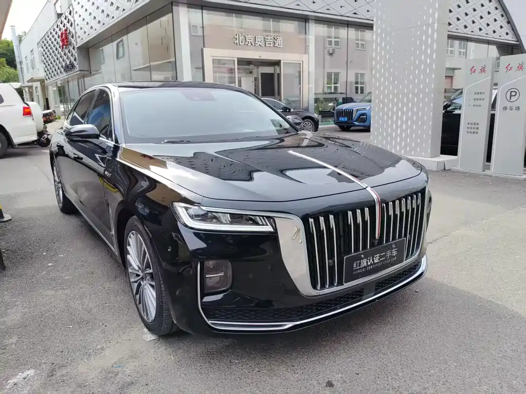 Hongqi H9 3.0 T Connected Flagship