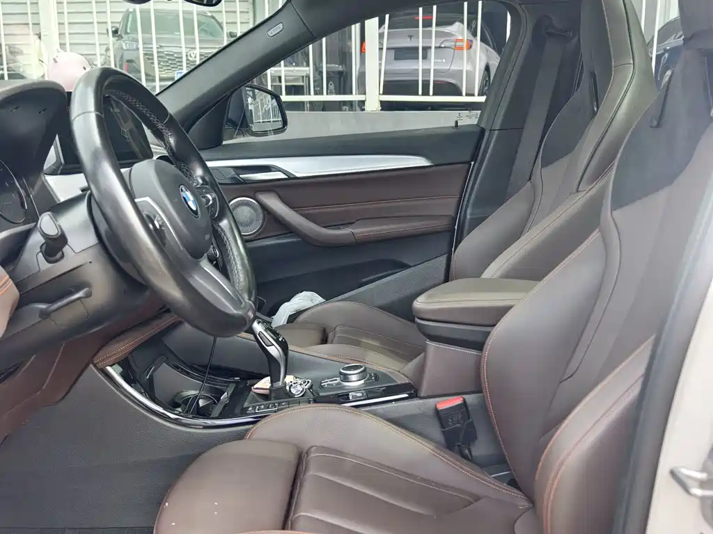 BMW X2 Facelift sDrive25 i Night