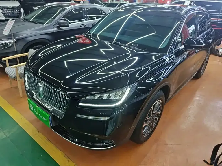 Lincoln Corsair 2.0 T 2 WD Premium