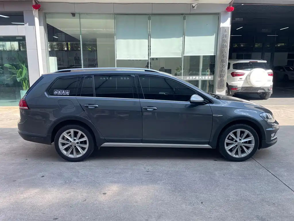 Golf (Import) 高尔夫(进口) 2019款 1.8 TSI 旅行版