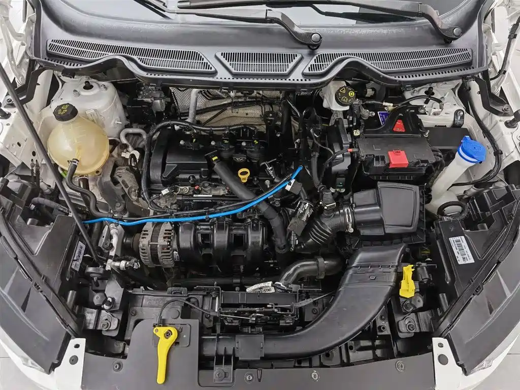 EcoSport 1.5 L Auto Platinum Wing