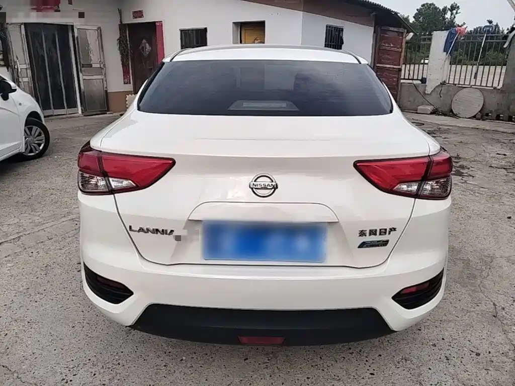 Lannia 1.6 L CVT Smart Cool