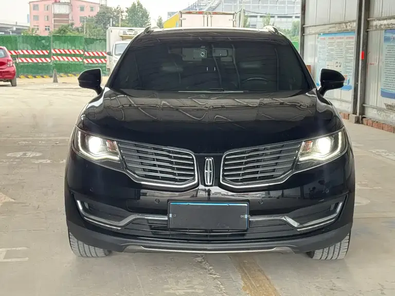 Lincoln MKX 2.0 T 2 WD Premium