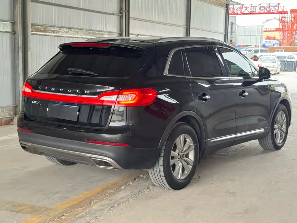 Lincoln MKX 2.0 T 2 WD Premium
