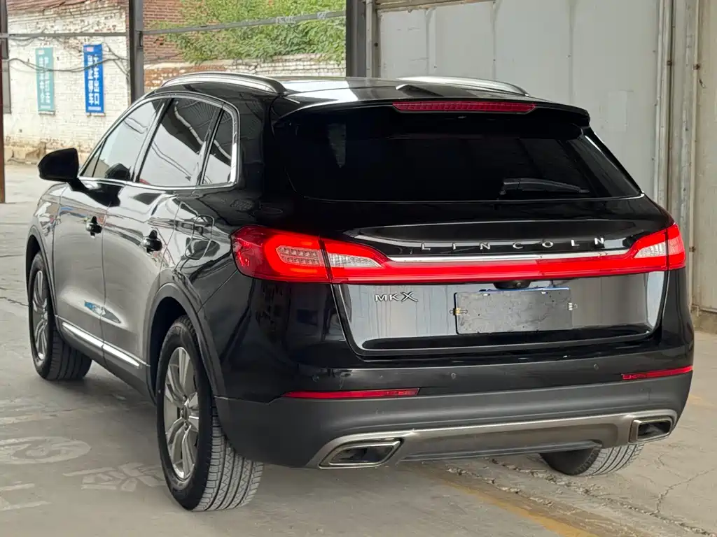 Lincoln MKX 2.0 T 2 WD Premium