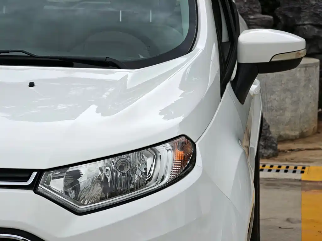 EcoSport 1.5 L Auto Distinguished