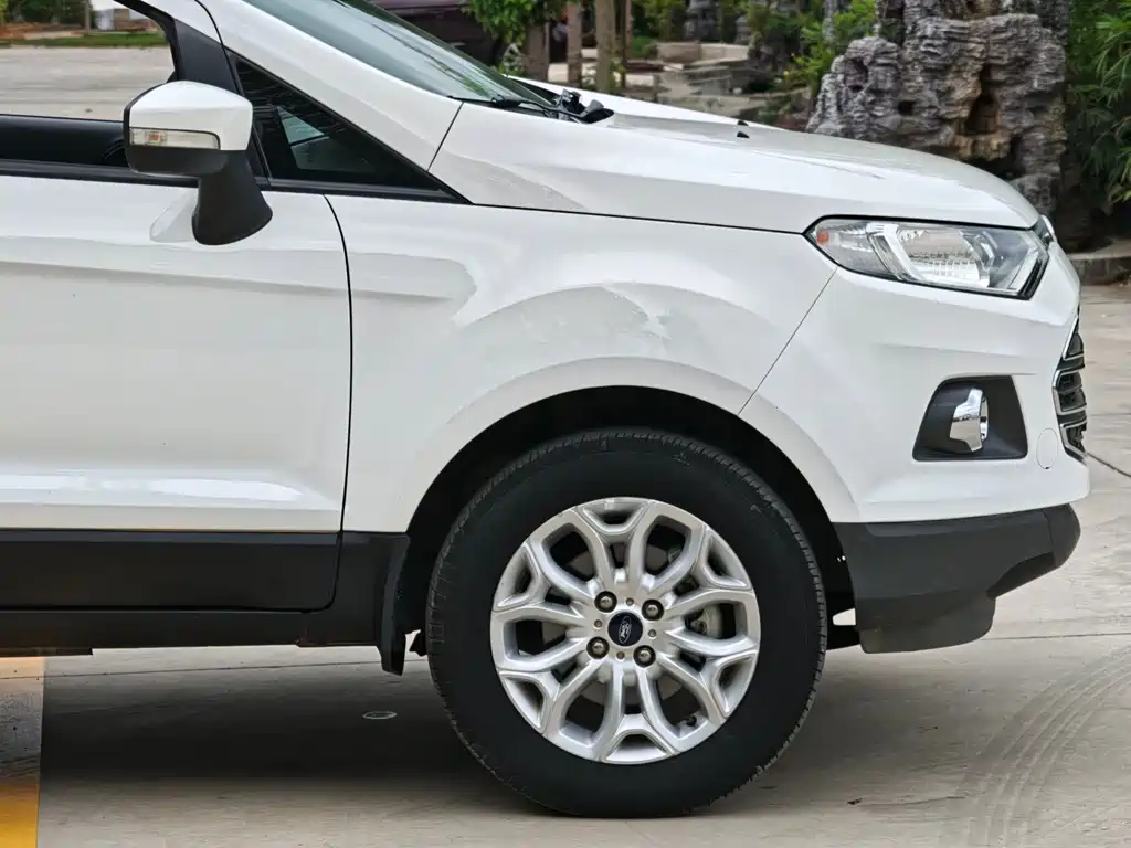 EcoSport 1.5 L Auto Distinguished