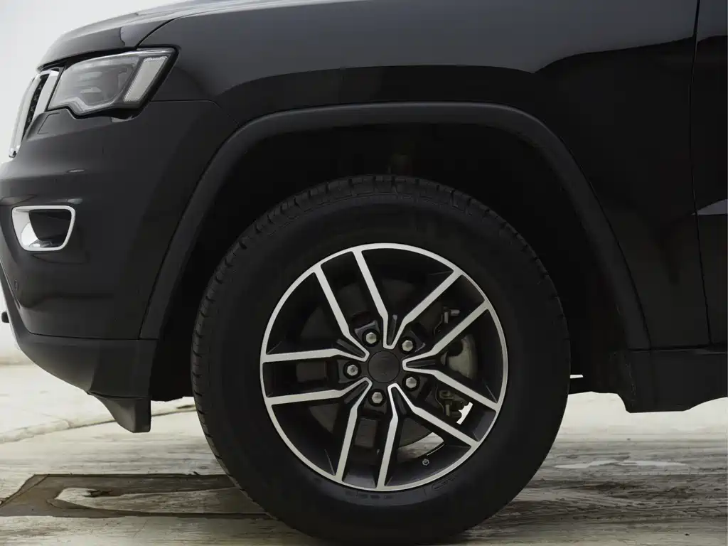 Grand Cherokee (Import) 3.0 L Professional Navigation