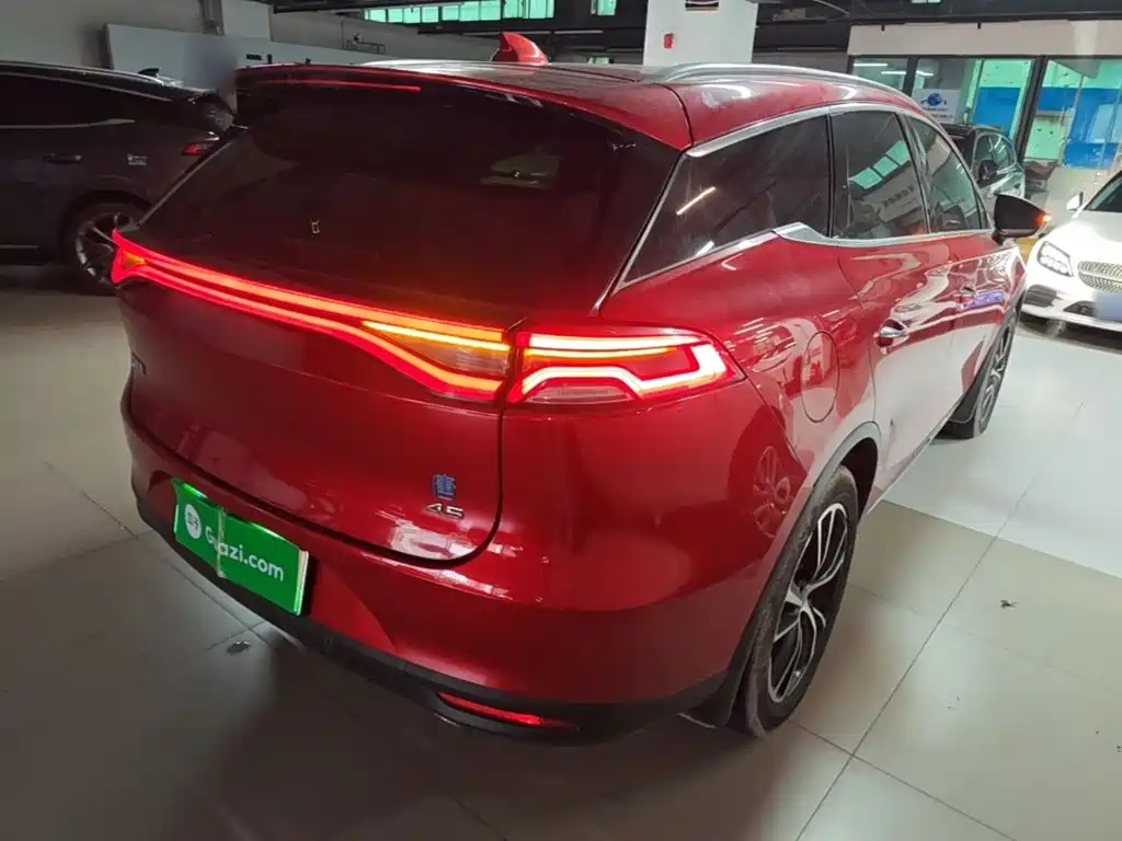 Tang NEV DM 2.0 T Full-time 4 WD Connected Creative Enjoyment 7-seat CN-V