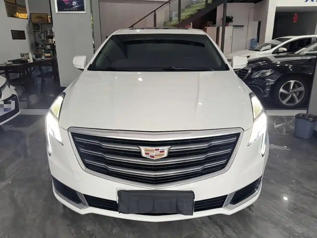 Cadillac XTS 28 T Tech