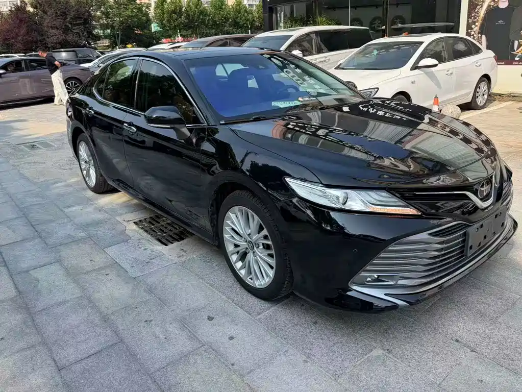 Camry 2.5 G Luxury