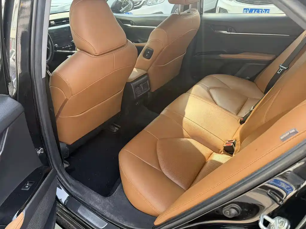 Camry 2.5 G Luxury