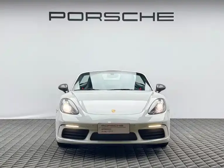 Porsche 718 Boxster T 2.0 T