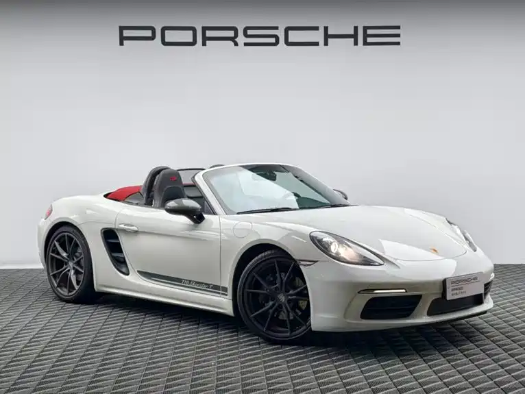 Porsche 718 Boxster T 2.0 T