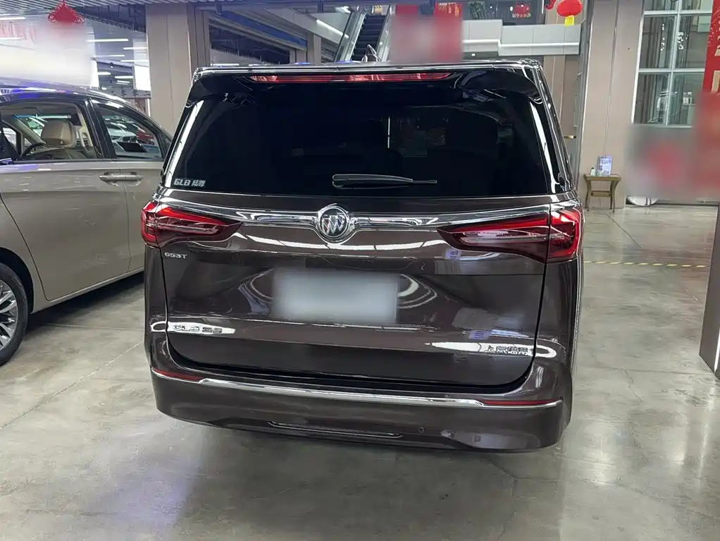 Buick GL8 ES LaCrosse 653 T Luxury