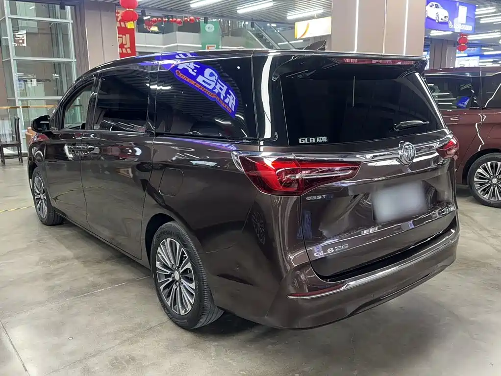 Buick GL8 ES LaCrosse 653 T Luxury