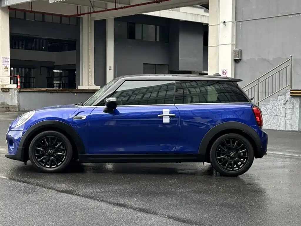 MINI 1.5 T COOPER Classic