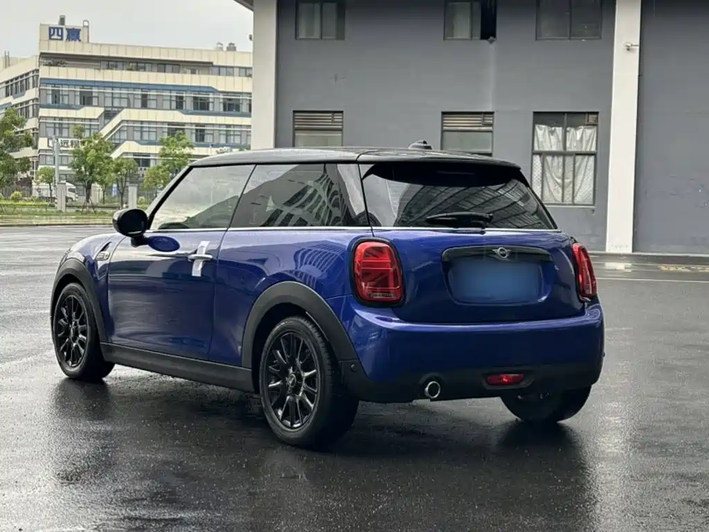 MINI 1.5 T COOPER Classic