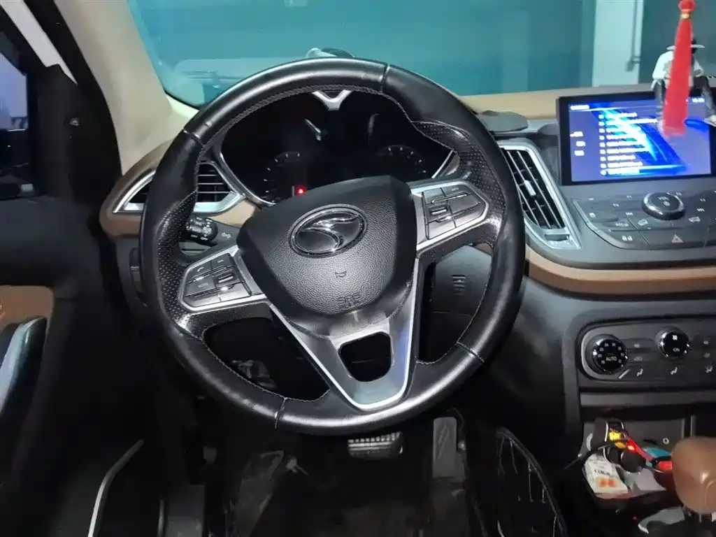 Soueast DX7 1.5 T Auto Distinguished