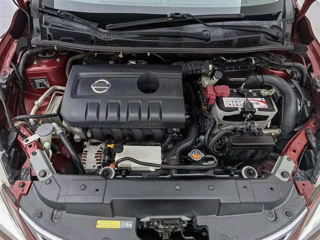 Tiida 1.6 L CVT Intelligent
